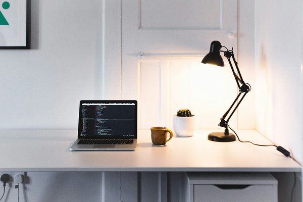 Les 10 Meilleures Lampes de Bureau pour Protéger Vos Yeux